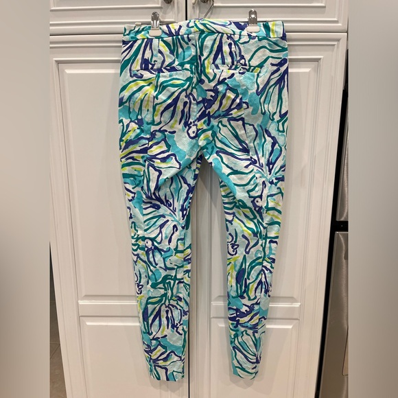 Lilly Pulitzer Kelly Pants, Pool Blue Stay Cool, size 6.  Excellent Condition. - Picture 4 of 7